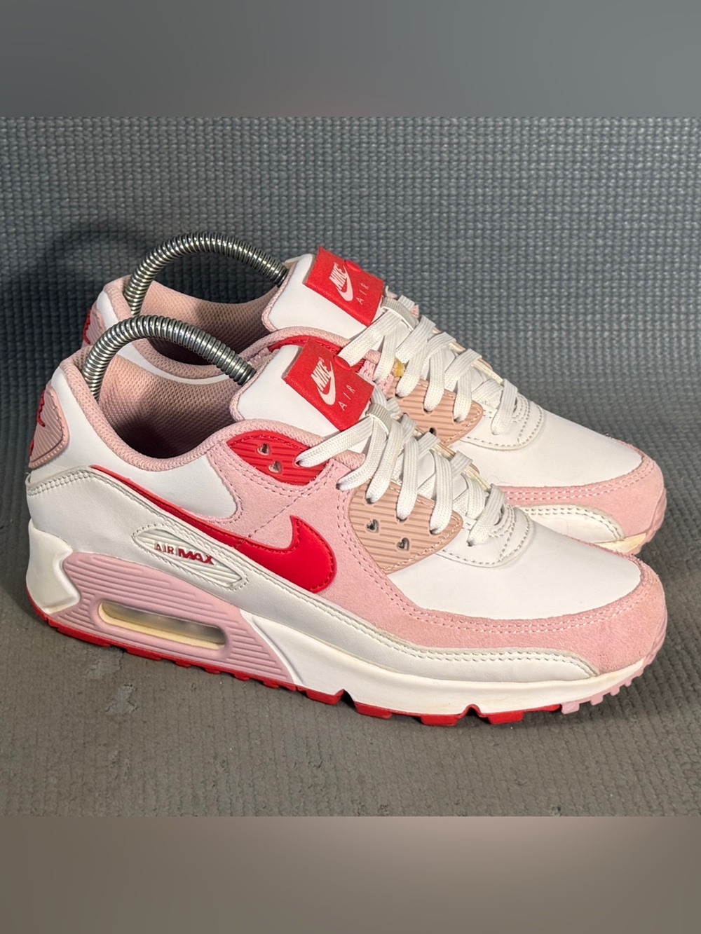 Nike Air Max 90 Valentine's Day Pink/White Sneakers DD8029-100 Women’s Size 7